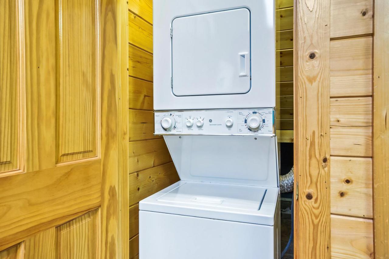 Cozy Log Cabin!! In Heart Of Pf & Close To The Smokies Pigeon Forge Exterior foto