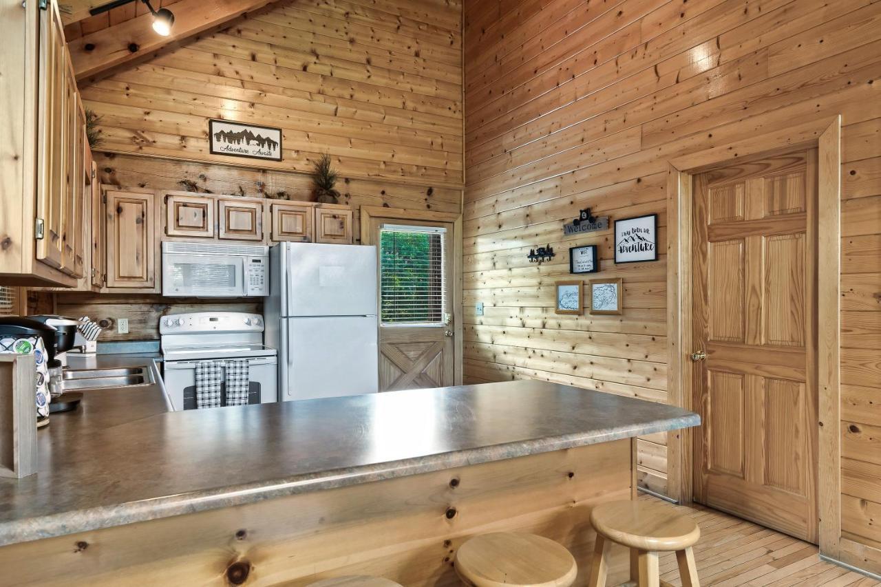 Cozy Log Cabin!! In Heart Of Pf & Close To The Smokies Pigeon Forge Exterior foto